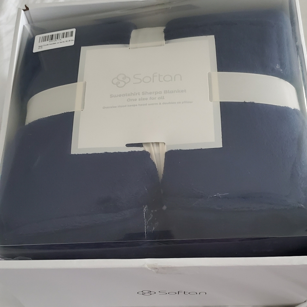 Softan Sweatshirt Sherpa Blanket